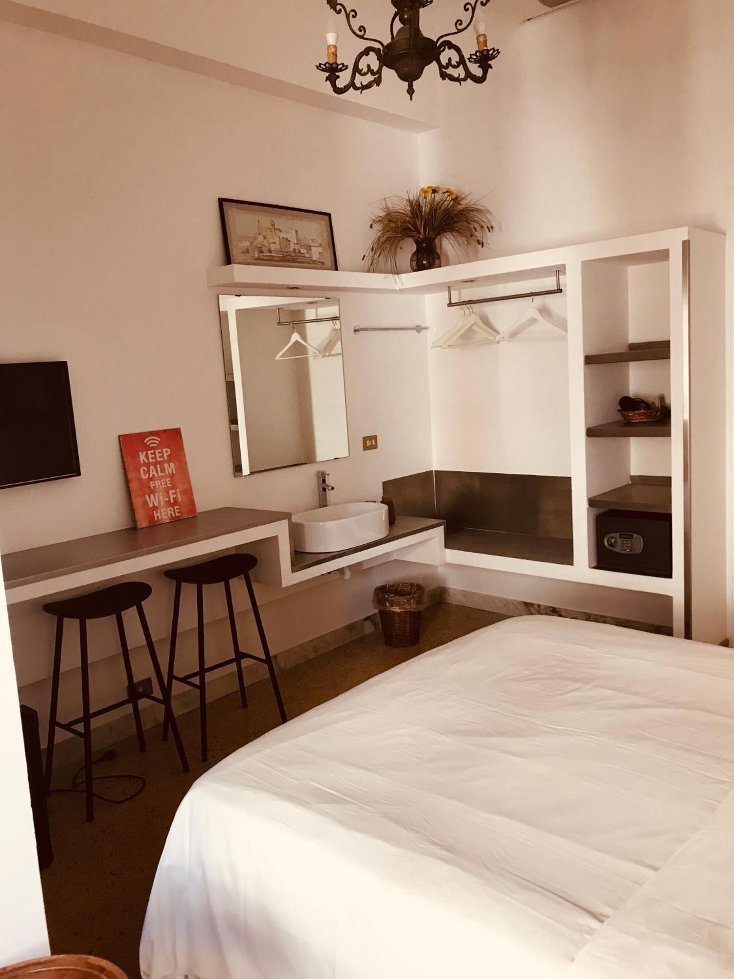 Donna Franca Bed & Breakfast Lecce Eksteriør bilde